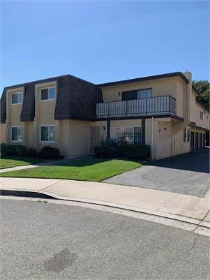 Rent $2495. 2BR/ 1BA. Enclosed garage, plus assigned double parking, wall AC, woodflooring, recess 