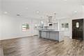House 4beds 2 baths 1550sqft - no backyard/garage for rent - $3650/month